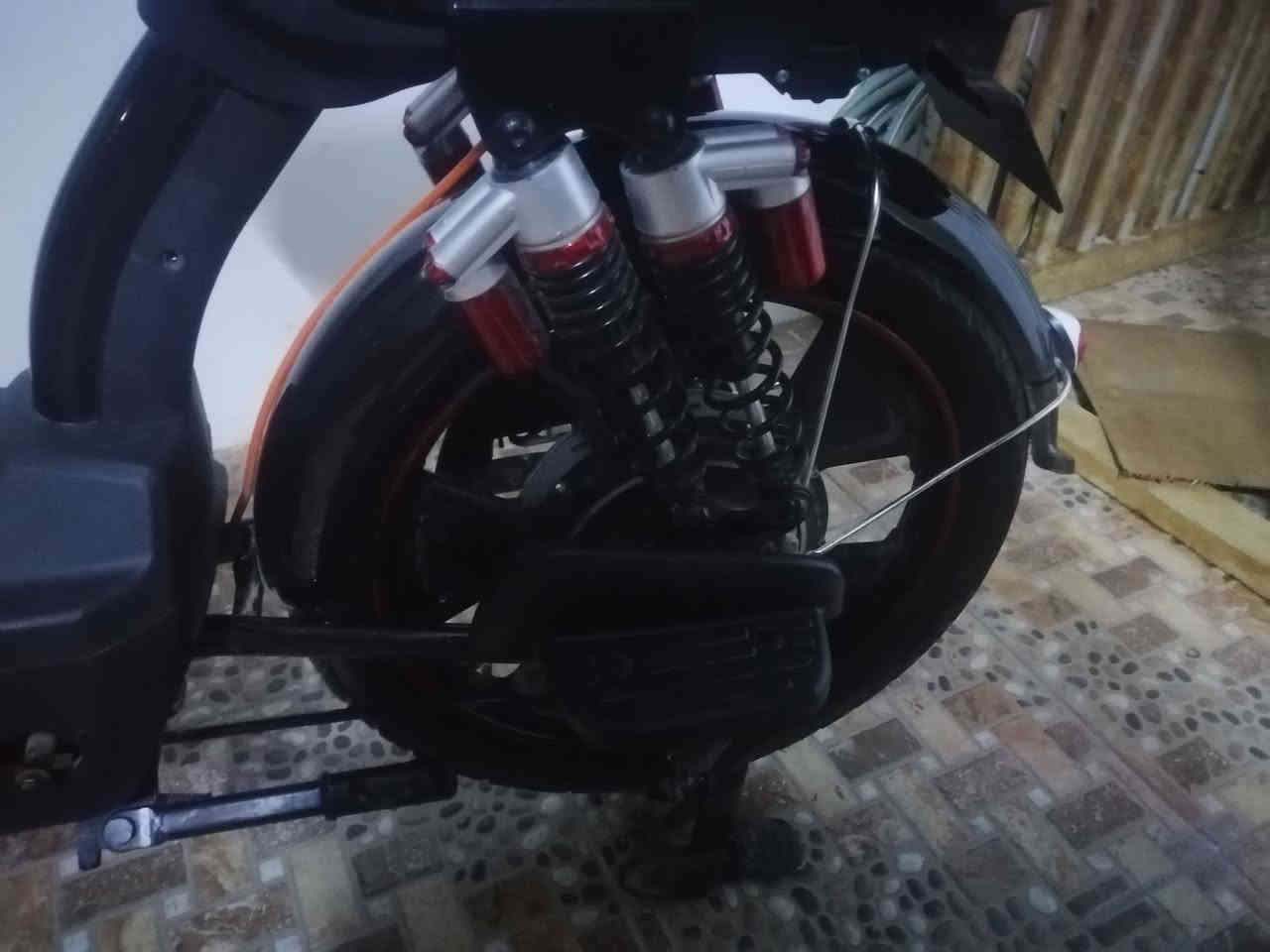 سلام علیكم
دراجه شحن نوعیة koria mr مودیل 2025 خمس بطاریات نافخ بس قوة مالته مابی ای عیب بس طایر خلفی بنجر تبدل تایر مابی عیب یمشی 99km انی اشتریت دراجه جدیده جان ماماشیة سفر  ثلاث اشهر اشتریته سعر 400 الف وبیها مجال  رقم موبایل *********** مكان كركوك دروازه
