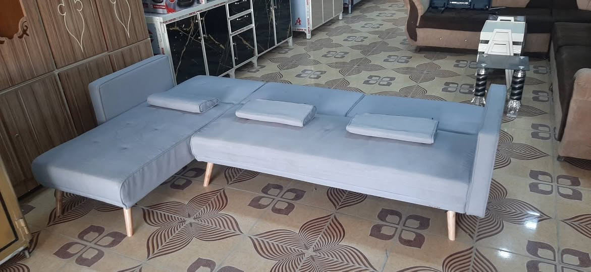 معرض العماد//ديوان تركي سريري يصير مالت مكتب 4 امتار بشرط النضافه للأستفسار ***********//*********** كركوك, العراق
