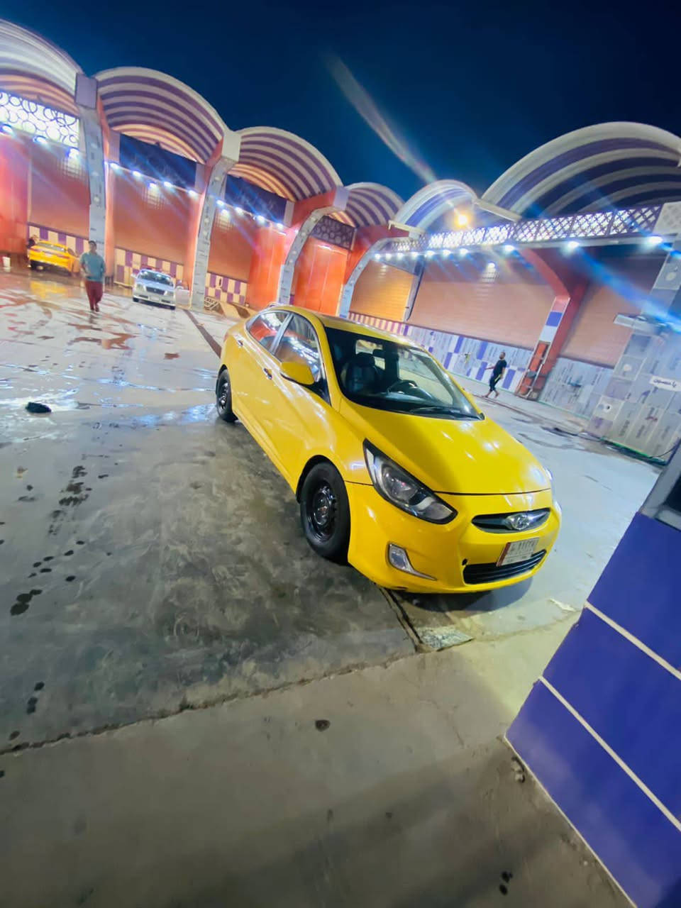 سلام عليكم اكسنت موديل 2015خليجي فول مواصفات مكينه 1600 مكفوله من التبديل سياره جديده كير محرك جدد حاويه
منضومه تبريد جديده وبيه منضومه غاز رقم بغداد 
سعره85وبيها ومجال 
مكاني ديوانيه
***********
