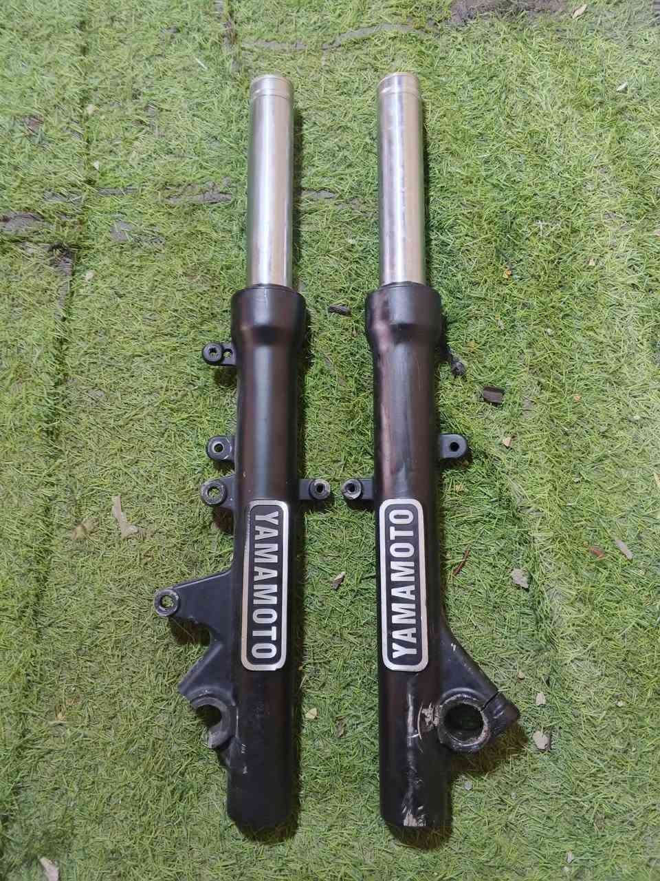 السلام عليكم 
 تفصيخ 0/10  فقط شتحتاج موجود 
اقوى اسعار اريد 😏
توصيل كافه المحافصات🚚
مكان ابو غريب خرنابات 🚩 
*********** بي واتساب 
ملف ب40
ماصده تك اليمنه ب45
كتف شحن ب25
قبق كلجات ب15 تزويد
منضومه زنون ثلجي ب30
صالنصه بلاديه ب60
جويتر ب40
كفرات الخلفيات كاملات القطعه 10
ستيرن ب10
ستاند صفح ب10
شخاطه ب5 
كلج امامي مع كير  45
ماطور كير ب25
طاسه كلج خلفي ب15
بنكه راديتر ب10 
عنبار امامي أو خلفي ب15 القطعه
تجميعات القطعه 15 
راديتر ب25 
سلف ب30
دوسات بلاديات زوج ب25 لاستيك
جامه اماميه ب35
اشاير اماميه زوج ب30
عقل ب40
قمجيات ب10 زوج اصلي  
ويل امامي ب20
قبق ملف بط30
دسكات امامي جدد بجيس ب10
تاير امامي ب15 
عبوه مع فيت بم كامله ب40
الاسعار جوه سوك وثابته 🔥
لحد يطب يعامل 
توصيل كافه المحافظات 5 🚚

#الجميع
