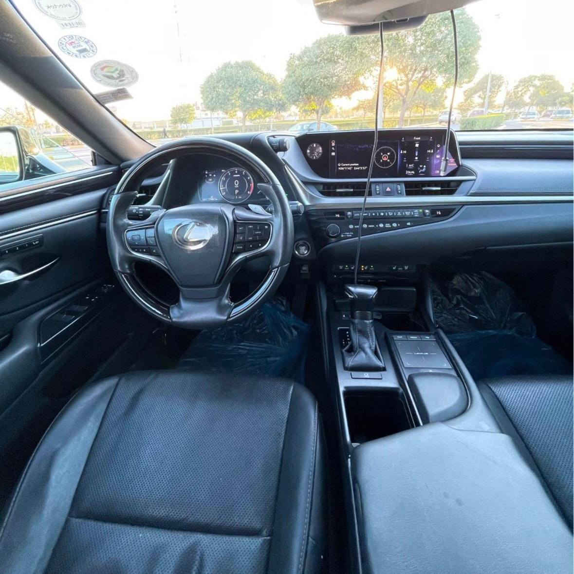 لێگزز 2022 مواسەفات es350
ماوەی ڕۆشتنی(٤٦)کیلۆمەترە 
تەنها دوو جێگای ساردە کوتە 
لە وێنەکان نیشانم کردوون بێ بۆیاغە.
مواسەفات: ڕادار کوشن ساردو گەرم سوکان 
هیتەر خەتی جادە و دەبڵ ماوس
سەیارەکە زۆر جوان و بێ کێشەیە 
هەموو گیانی بەشەرتە.

سـعـر : لە کۆمێنت داوابکە ڕاستەوخۆ بۆت دێت 📥 

گێر و مەکیەنەی بەشەرت 
هیچ کێشەیەکی تێدا نییە 

ژمارەی خاوەنەکەی 
***********
***********
