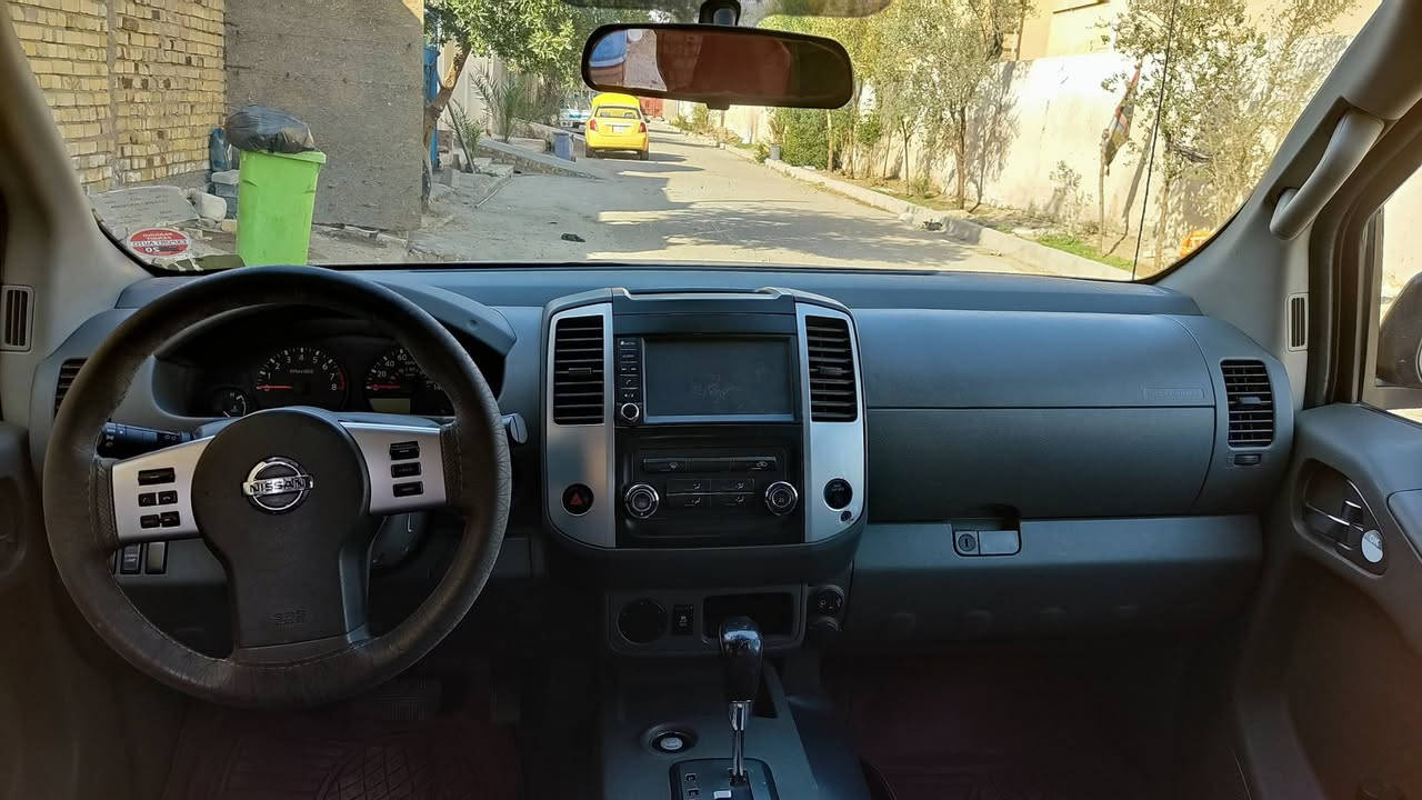 سلام عليكم نيسان فونتيرا موديل 2020 مكفوله كفاله عامه من الصبغ و ضربه سياره جديده تحويل ثاني يوم بصمه فول مواصفات تويل مو فور يل مكينه 3800 كير 9 نمر مكان السياره ميسان السعر 185$$ اتصال علئ الرقم ***********
