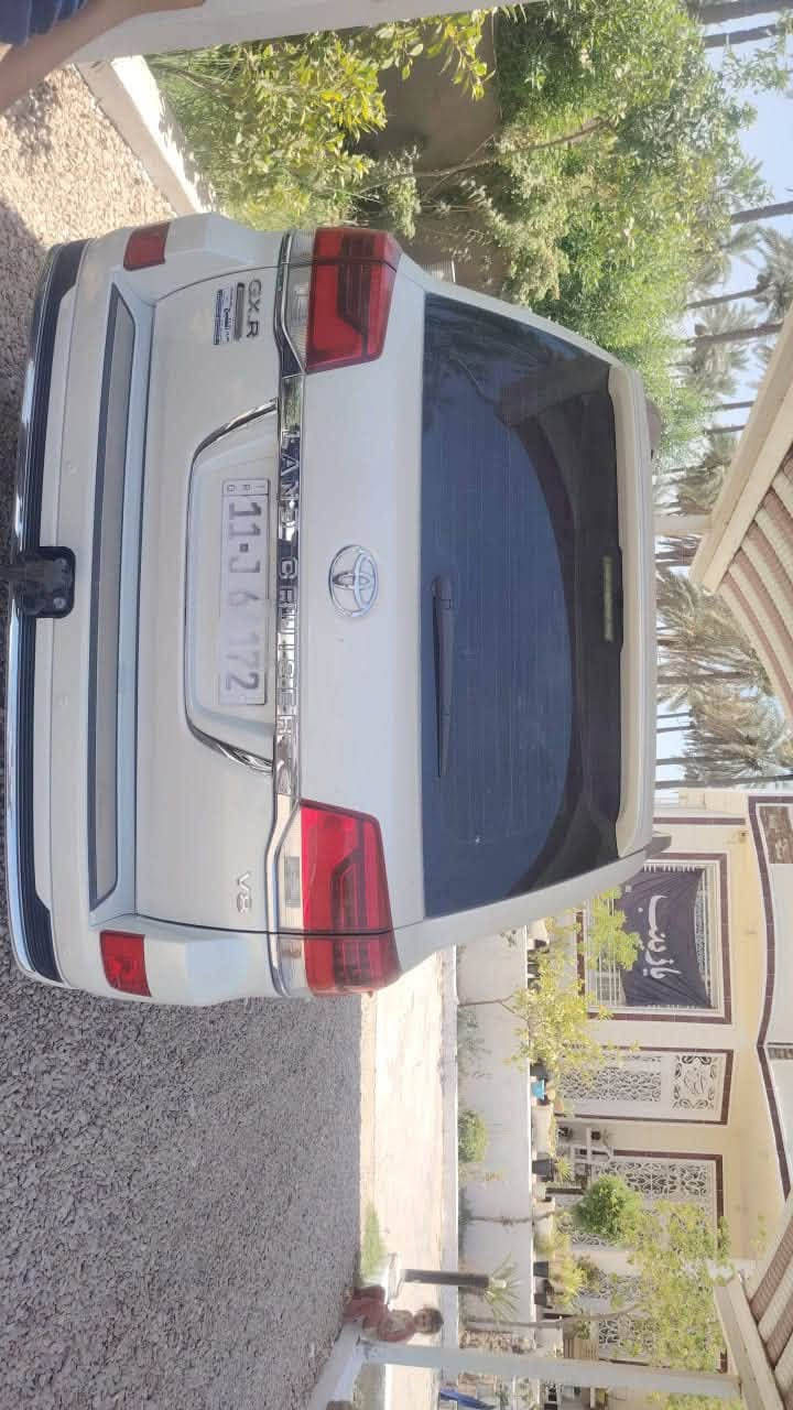 لاندكروز ٢٠٢٠ جديدة جدا وضع الشركة بيه دحجة بسيطة يم قلق البانزين ومصلحة درجة اولى ماشيه ٨٠ الصور موضحة كلشي مكانها بالحله 
السعر ٤٦٠ وبيه مجال للشراي. 

***********
