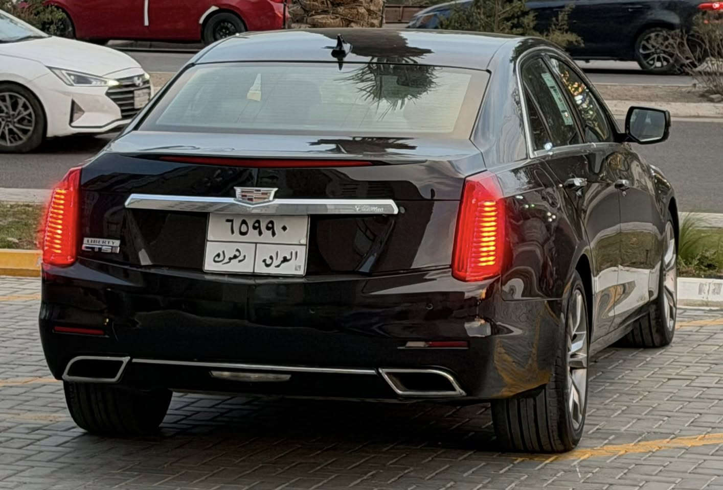 السلام عليكم كاديلاك CTS2015
 شماليه خليجيه شرط تحويل 
صبغ نص جاملغ خلفي وامامي بدون حادث فقط رش 
مكينه ٤ سلندر مكينه كير شرط الفحص
صدر امامي خلفي جديد 
دفع خلفي اكسل المرغوب 
المواصفات فول عده الفتحه 
بصمه تشغيل 
بصمه ابواب 
شاشه 
شاشه اعطال 
اشاير ترحيب 
بجم Led
بك لايتات Led
قطعتين تبريد
تبريد منفصل 
تشغيل عن بعد كشنات جلد وكهرباء وخزن ميموري 
سماعاتBose
مودات قيادة٣ 
حساس خلفي
وبعد بيها مواصفات 
السياره جاهزه بدون نقص وبل عافيه على تكون من نصيبه
السعر ١٢٧ وبيها شي بسيط مكاني بغداد حي الجهاد الشراي يتصل 
***********
***********
