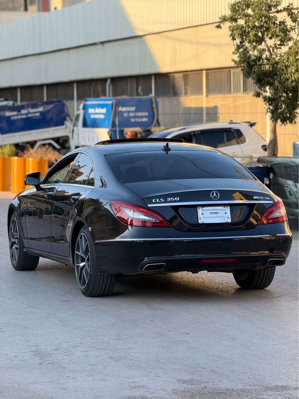 MERCEDES CLS 350 AMG
MODEL:2015
Motera w vtesa topp
Mekanika wla 8alta
Bi2a Original
0 FAULTS✅
0 ACCIDENTS✅
START BUTTON
CAMERA ON R
AC🥶❄️
ODO:100,000 alf🔥
PRICE:15,500$🔥🔥
📞81/615/449📞
Mwjude beirut ein lromene الشياح, بعبدا


**إذا كنت صاحب هذا الإعلان وتريد حذفه لأي سبب، رجاءا أرسل رسالة إلى الدعم الفني**