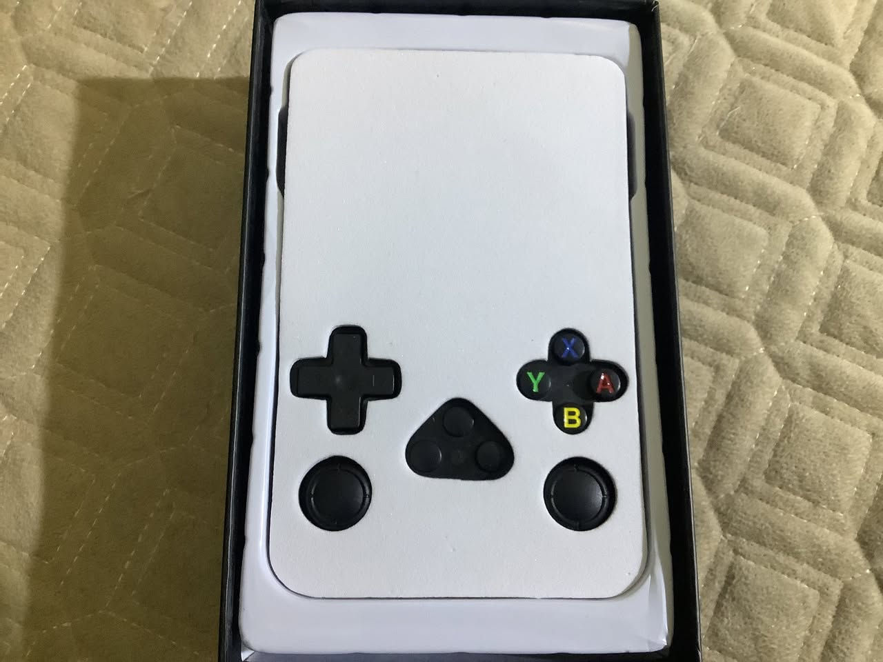 جهاز ألعاب محمول جديد رام 128 بس بيه مشكلة من اخليه على شحن تطلع نقطعة شحن و تروح ابيع فحم 15  و 
كامرة تصوير كامل ملحقات سعر 35 مكاني ديالى بعقوبة إذا ما تقدر تراسلني دزلي طلب صداقة   واني أراسلك


**إذا كنت صاحب هذا الإعلان وتريد حذفه لأي سبب، رجاءا أرسل رسالة إلى الدعم الفني**