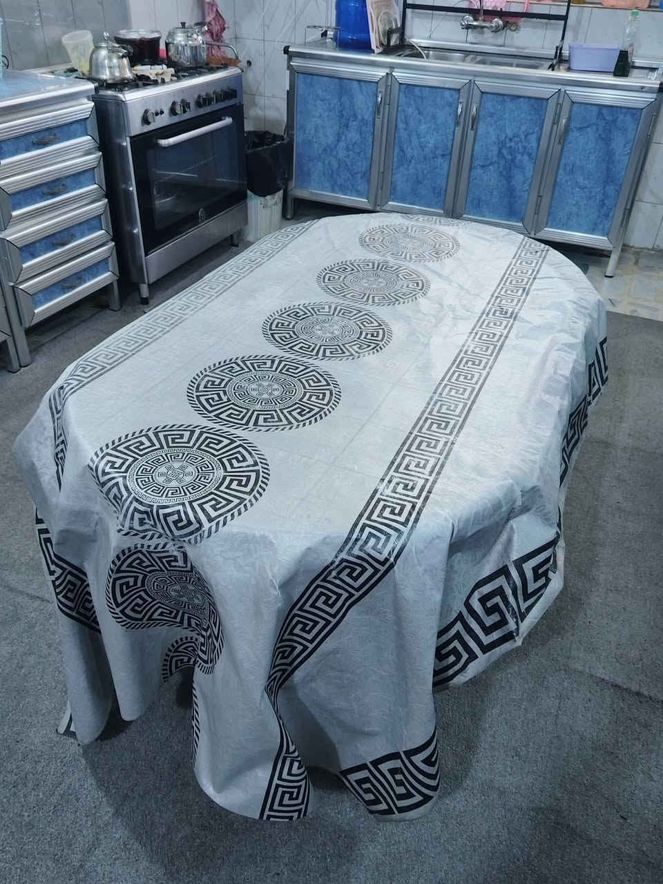 عندي ميز طعام بلاستك الاصلي مال مطبخ ابو ٦ كراسي لونه بيجي موجودة  بغداد الاعظميه  وسعره  ٣٠وياها بوري ٣ مال  برادت. والمكان  موجودة بغداد الاعظميه


**إذا كنت صاحب هذا الإعلان وتريد حذفه لأي سبب، رجاءا أرسل رسالة إلى الدعم الفني**