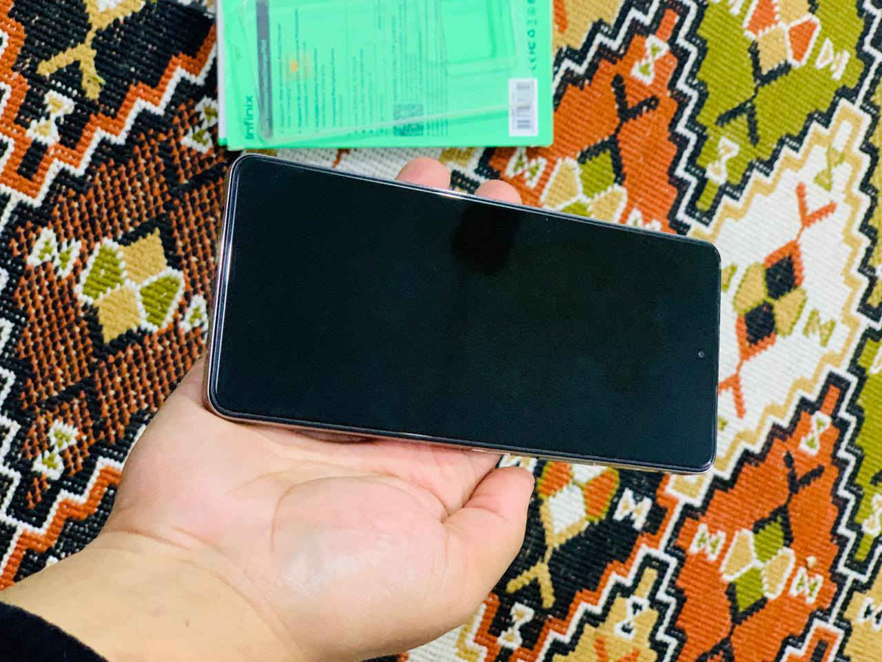 السلام عليكم
انفنكس نوت 30برو 5G

ذ 256 

ب5000 عملاقه يومين يبقه 

كامرات تخبل 108 ميكا كامرات ايفون 

والاماميه 32 ميكا 

بوبجي 60 فريم

بي فطر بالظهر خفيف مبين بالتصوير

ويا شاحنه لاسلكيه مال انفنكس بعده بالباكيت مامفتوحه

رقم ***********

الرمادي التأميم حي الاكراد

سعره 180 وبي مجال حك الجيه
