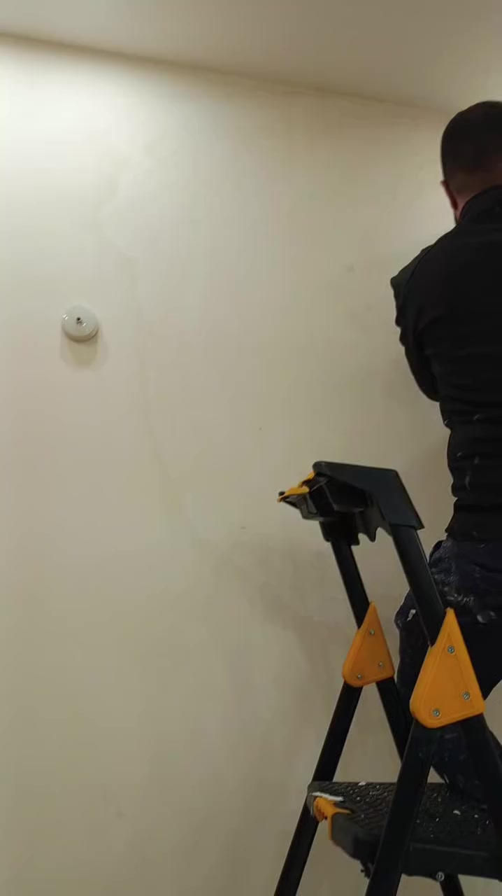 صباغ عام 
شغل امامكم درجه اولى 
تم معالجة الرطوبة موجود تفاصيل داخل المقطع 
شغلنه كلش نضيف الله يشهد 
***********
