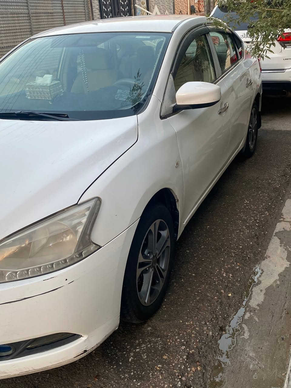 نيسان سنترا موديل 19 وارد خليجي
سياره مكينه كير كفاله بجيس
حداديه بجيس قبل شهر مدبلها 
دواخلها تخبل وجلد 
سيارة كفاله ماعده شبر معجون بالباب الخلفي
سيارة مالت بيت سنويه لل٢٠٢٨
مكان سيارة البصرة حي المهندسين سعرها (١٠٥)وبيها مجال
***********
