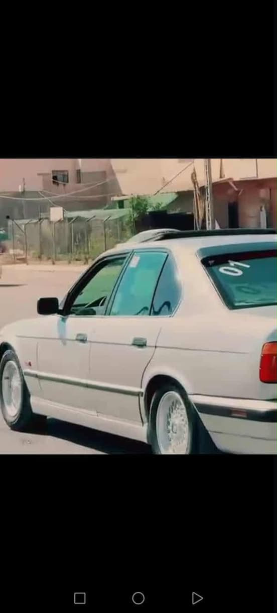 السلام عليكم مكلف بل نشر مكلف بل نشر.   بي ام 525 موديل ٩٥ مصبوغ عام جماليه محرك كير تبريد كلو شرط رقم اربيل دولي باسمي 
السعر المطلوب ٧٥ وبيها مجال
الرقم للاستفسار  ***********
