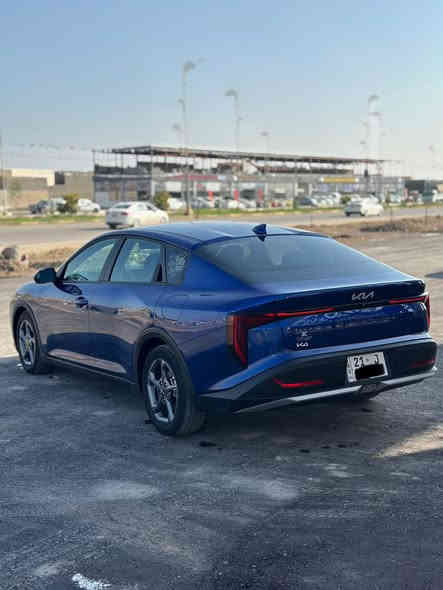 كيا كي فور 2025 
بدون ايرباك بدون صبغ بدون تبديل 
جاملغ مفتوح و نفسه رجعت شديته
مادزات بلاديه دعاميه بلاديه مفتوحات و داخل السياره 
بيها pdr بحافه البنيد فقط  
ماشي 25 الف
السعر ١٧٧
للاستفسار ***********
