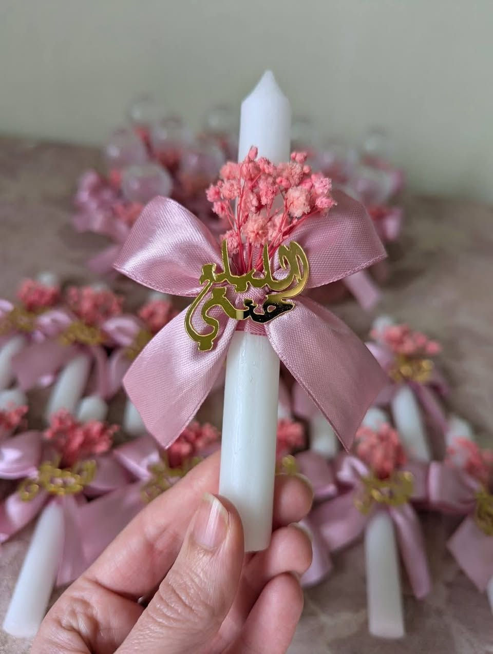 كل انواع لمسكات ولبوكيهات وتوزيعات تتوفر عندي حسب طلب واسعار مناسبة للحجز واتساب ع رقم ***********
