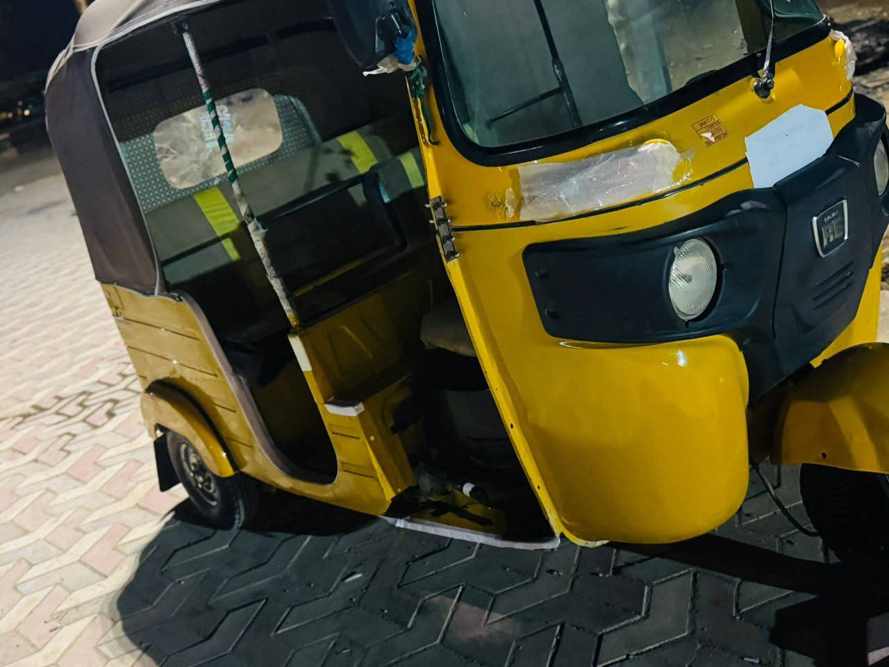 تكتك 19رقم لبيع المكان المجر   جاهزه من كلشي ***********
