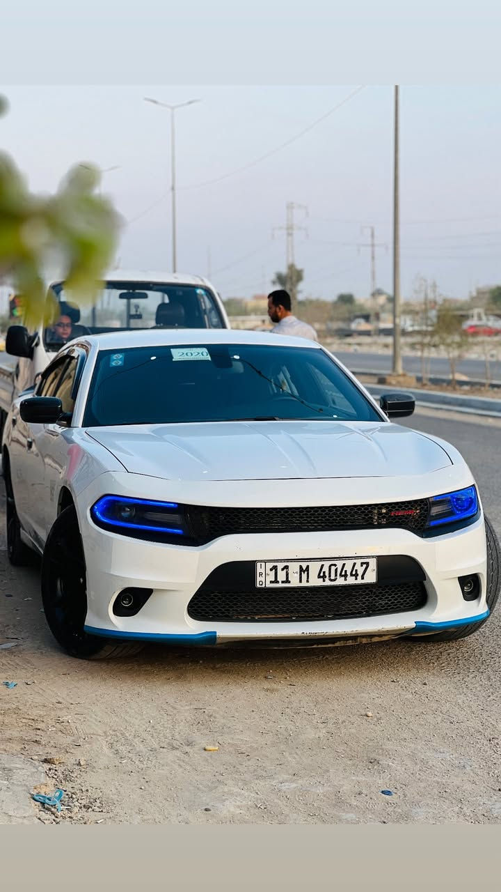 سلام عليكم
جارجر موديل ١٥ كفاله..

محرك3.6سته سلندر sxt 

شاشه كبيره شفتات السياره 

مكان بابل قضاء القاسم الرقم(***********)
