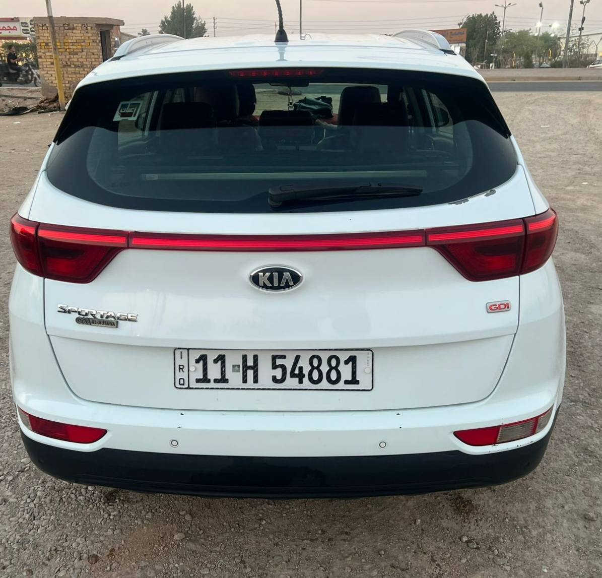 مكلف بالنشر
كيا سبورتج خليجي 2017 رقم بغداد.
سونار مع صور
سياره احلئ من صورة 
مواصفات كما موضح بالصور
محرك كير مكفولات
مداور ثاني يوم
السعر 160 مجال قليل
الاستفسار *********** صاحب سياره
