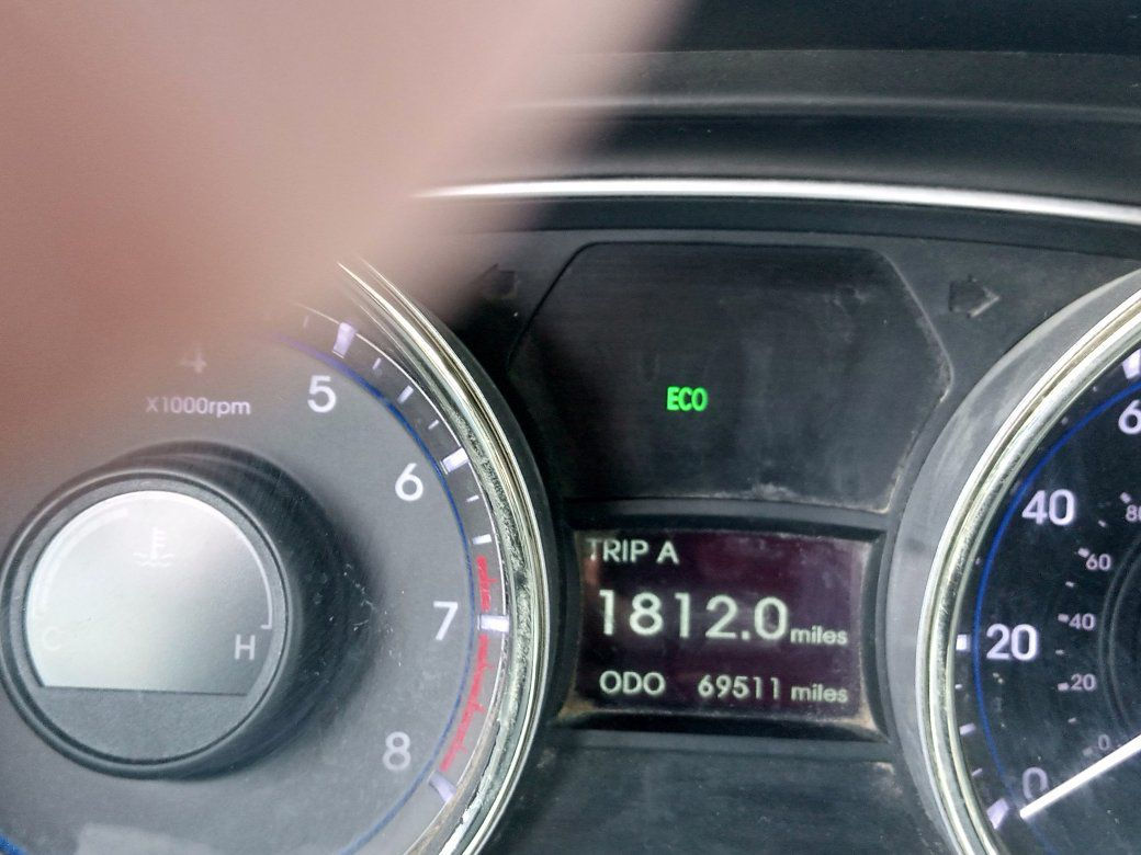 اليدور جديد هذا جديد وماكو سياره ماشيه أكثر منها سياره سوناتا 13 امريكي كلين تايتل بدون صبغ وتبديل وحادث ماشيه 70الف فقط رقم كركوك سنويه لغايه 28 مشروع وطني باسمي للعلم صوره امريكا من ضمن الصور  رقم بي واتساب *********** اتصل خاص ومنقصر وياك السعر 112 وبي مجال للتفاوض
