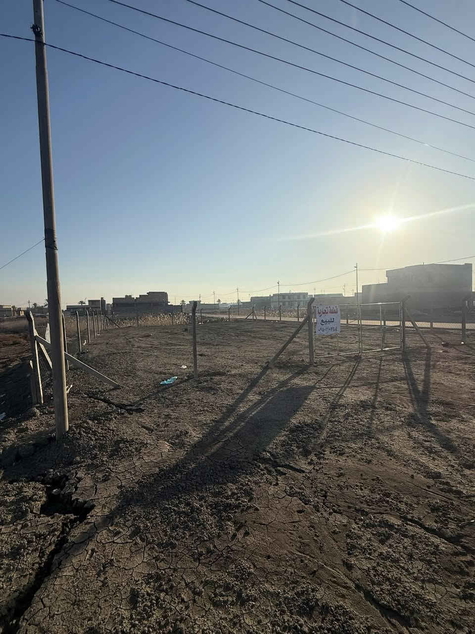 قطعة تجارية طريق حلة بغداد الفندية
القطعة ركن كهرباء وماي المساحة 600 متر  20 *30طابو زراعي سند 25 باسمي للاستفسار اڪثر الاتصال على الرقم 
***********
