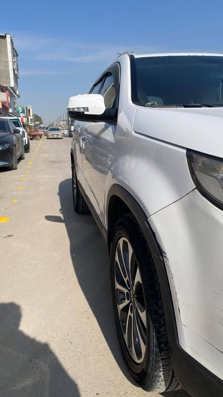 2013 فول عدا الفتحة 4 سلندر بيه ربع باب صبغ رقم اربيل مبدل الگازگيت فقط 7 راكب ماشية 170 الف*********** النجف, العراق
