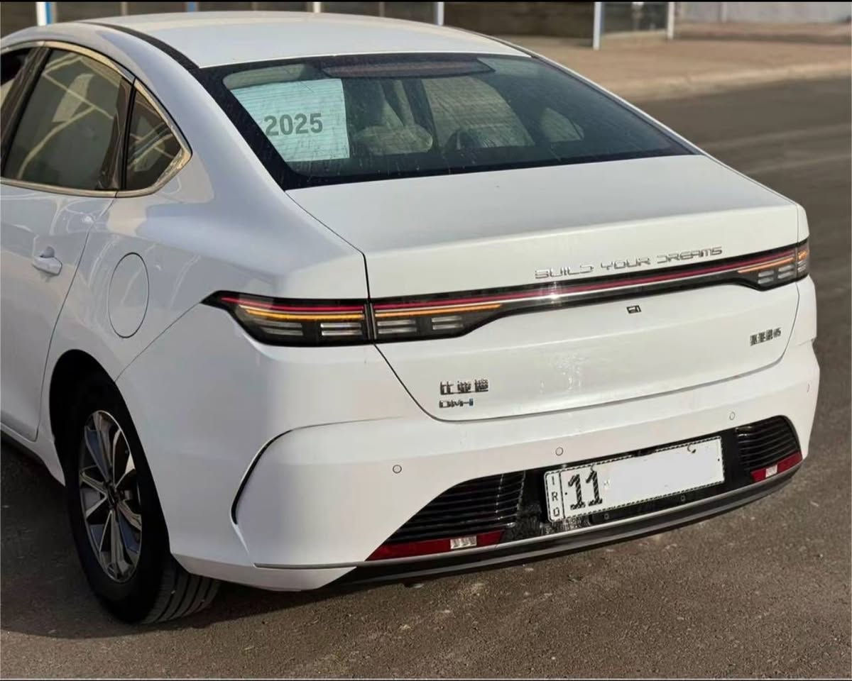 السلام عليكم 🫡 

BYD دستروير 
مكفوله كفاله عامه 
شركه ماشيه 3 الاف 

رقم بغداد تحويل ثاني يوم بدون دوخه المعامله والترقيم وتصير عليك فوك 21 مليون هاي السياره عليها إضافات:

 لـدات جانبيه .
دوسات حوضيه.
تغليف كشنات شعار BYD شركه. 
واقيات طين. 
برمجه وتحديث وبرامج كامله. 

مكاني بغداد الشعب سعرها 19 مليون و600 الف شباب شوفوا الزيرو بيش وتدللون 

***********
