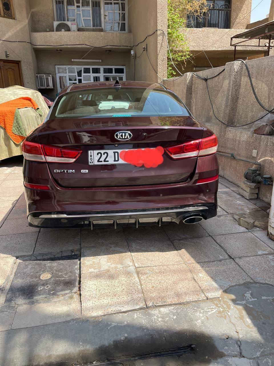 السلام عليكم
كيا اوبتيما وارد امريكي 2020 حادث بسيط جنطة ودعاميه فقط صبغ بدون تبديل محرك 2400 رادار جانبي حساس خلفي شاشه أصلية وباقي المواصفات سيارة جديدة بدون نقص رقم اربيل الجديد السعر ١٣٨ وبيها مجال بسيط  سيارة بأسمي مكان بغداد حي الجامعة رقم ***********
