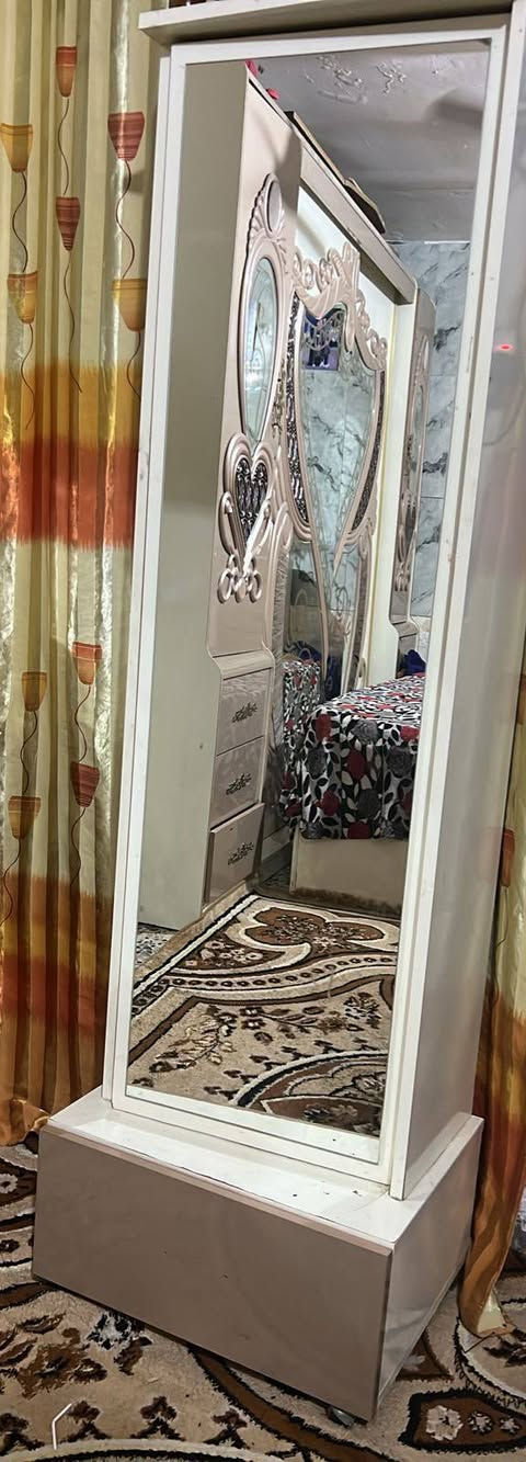 غرفه نوم نضيفه ب900وبيه مجال مستعجلين عل بيعته


**إذا كنت صاحب هذا الإعلان وتريد حذفه لأي سبب، رجاءا أرسل رسالة إلى الدعم الفني**