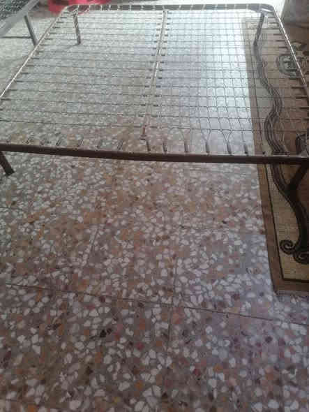 صوبه السعر ٦٠ نظيفه جدا عوزها فتيله فقط، كرسي حلاقه نظيف جدا اي ضرر مبي سعره ٥٠ مكنسات السعر الكبيره سعرها ٤٠ والصغيره ٢٥، جرابي حديد ام النفر تكمه سعرها 30  ام النفرين حديد تكمه سعرها ٤٠ المكان بغداد حي النصر قرب العبيدي للاستفسار الاتصال على الرقم *********** يوجد يوجد توصيل لليحب
