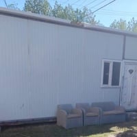 من رخصت صاحب الكروب كرفان ٤في٦جاهز مع حمام ٢في ١للبيع الاتصال ٠٧٧٢٨٤٧١...