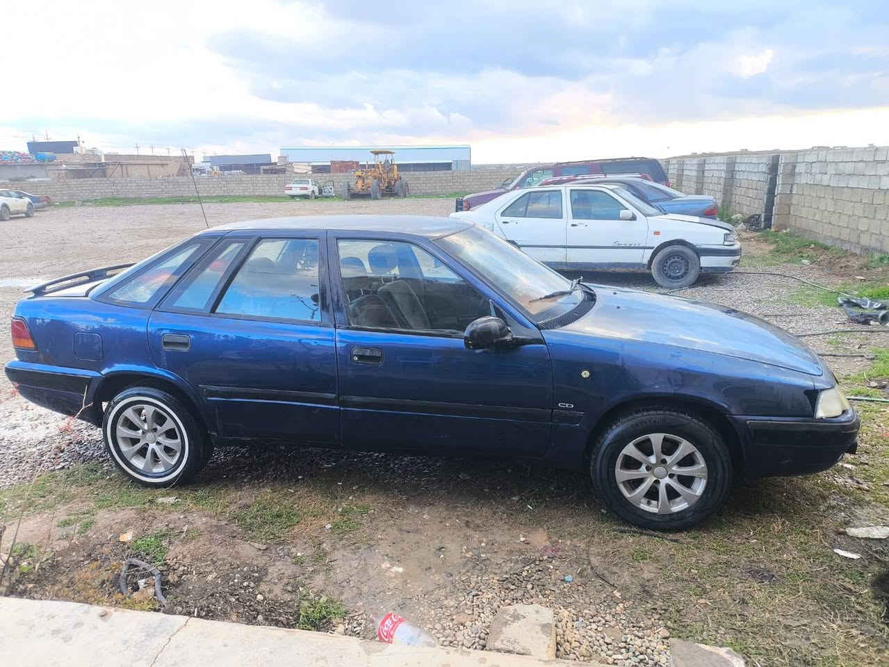 السلام عليكم للبيع دايو رقم فحص نينوى سنوية خضره كير محرك شرط حجم المحرك 18 شرط وكالة وتحويل سيارة جهازه شغل وطلع السعر 15 وبيه مجال بصيط ***********
