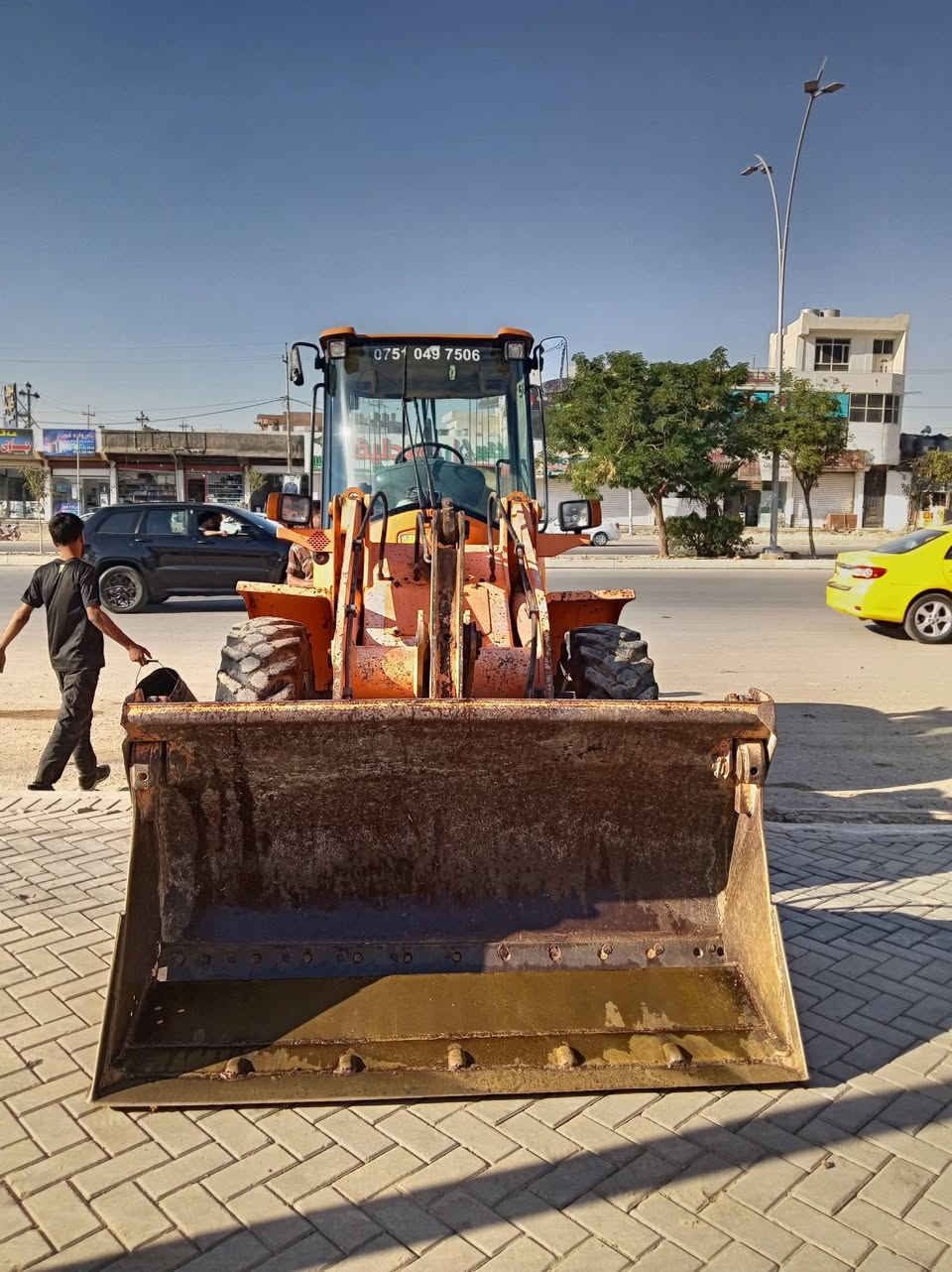 شوفل L30 مودیل 2000 بۆفرۆشتن هه موو گیانی بەشە پەمپ کارە بایی اکسل زۆر خاوینە سعر185معاملە  مشترنیت تلفون مە کە تکایە    ***********   اسیا***********
