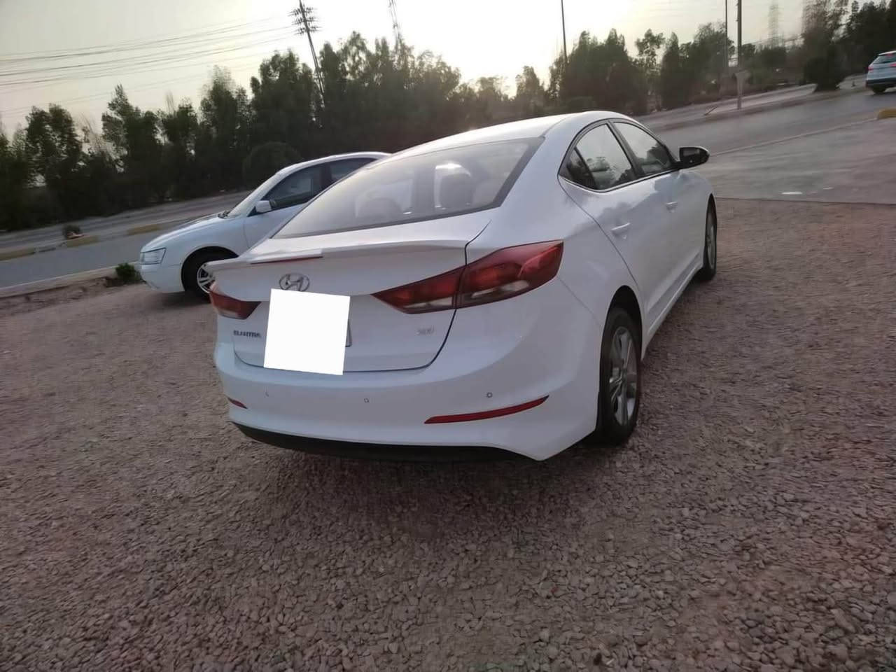 اللنترا 2018
 خليجي محرك 2000 
تبريد قطعتين مكفوله من كل صبغ
 بيه دحجات بسيطه ..
السعر 135..
عنوان نجف .. كوفة.
التوصل فقط على الرقم 
***********
