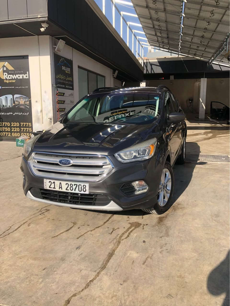 فۆرد ئسکەیپ مۆدیل ٢٠١٨سەیارەکە زۆر پاکەو بێمەسرەفە مەکینەی ١٥تۆربۆ زۆر بیێمەسرەفە گیرومەکینەو بەناوکردن بەشەرت بەناوی خۆمەوەیە
٦٢هەزار رۆشتوە 
*********** السليمانية, العراق
