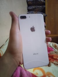 ايفون ٨ بلس • ٦٤ جيجا • شاشه وبطاريه مبدله