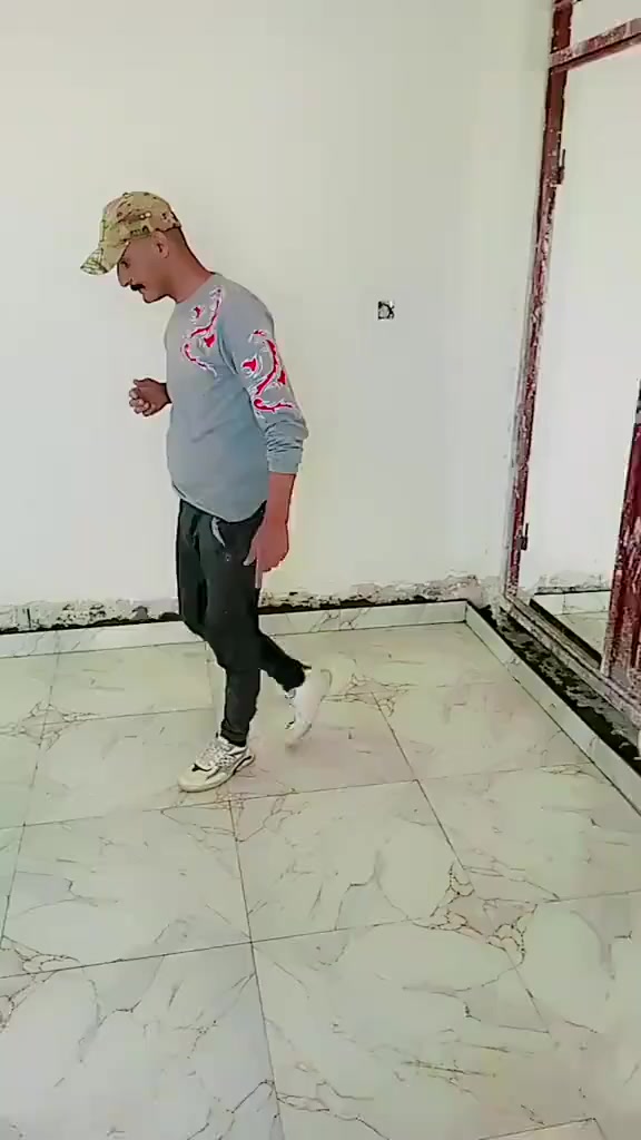 خلفة تطبيگ سيراميك وبورسلين وكاشي وفرشي ومرمر وترميم المنازل
***********
***********
