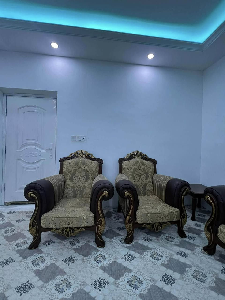 شوين قةلادزي
تاقمي مةلةكي توركي ١٠نةفةري بي عةيبة
بةنرخيكي زؤر گونجاو ٣٧٥هةزارو كةميك مامةلة موشتةري مةسج بكة


**إذا كنت صاحب هذا الإعلان وتريد حذفه لأي سبب، رجاءا أرسل رسالة إلى الدعم الفني**