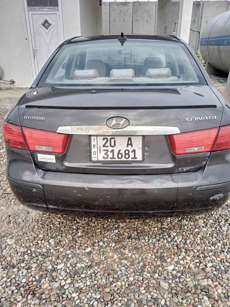 سوناتا موديل 10 وارد امريكا بدون ضرر بدون حادث بيها صبغ البنيد فقط اثر جراد مكينه 2400
رقم ديالى سنويه لغايه 2030 هزه بعدها مصاقطه 
مكان السياره ديالى 
السعر 122 المو شراي ليعامل ولا يعلق 
الشراي يتصل على الرقم 
***********
وبيك خير ودلل
