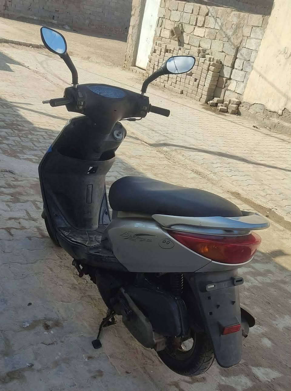 دراجة بريز خير من الله كلشي شغال نكرة سلف
تواصل ***********
