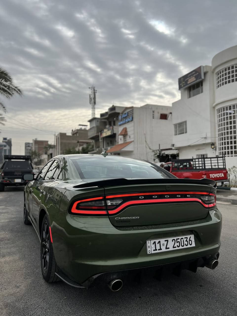 دودج جارجر وارد امريكي 2022 SXT لون مميز رقم بغداد الدولي الجديد باسمي سنوية وهزة جديدة السيارة جديدة بمعنى الكلام ماشية 50 الف كاملة بدون نقص سوبر تراك باك بجم محدث GT شاشة كبيرة تحكمات ستيرن جهتين شفتات ستيرن تشغيل عن بعد  كشن حضن كشن كهرباء رادار وحساس امامي وخلفي ممتعوبة عليها ادامة كاملة استخدام شخصي حادثها فقط بنيد بدون ايرباك 

السعر 220 وبيها مجال 
هاتف *********** 
العنوان بغداد المنصور
