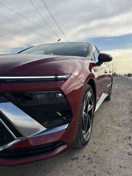 للبيع فقط.  
سوناتا 2024 وارد امريكي فول مواصفات
مكينة : 2500 تنفس طبيعي 
ماشية : 11 الف 
الضرر : موجودة الصور بالمنشور ، جاملغ خلفي جهة عكس السايق راجع بارد والسيارة بدون ايربااك
السعر : 235 وبيها مجال بسيط 
العنوان : بغداد 
 الرقم : ***********
