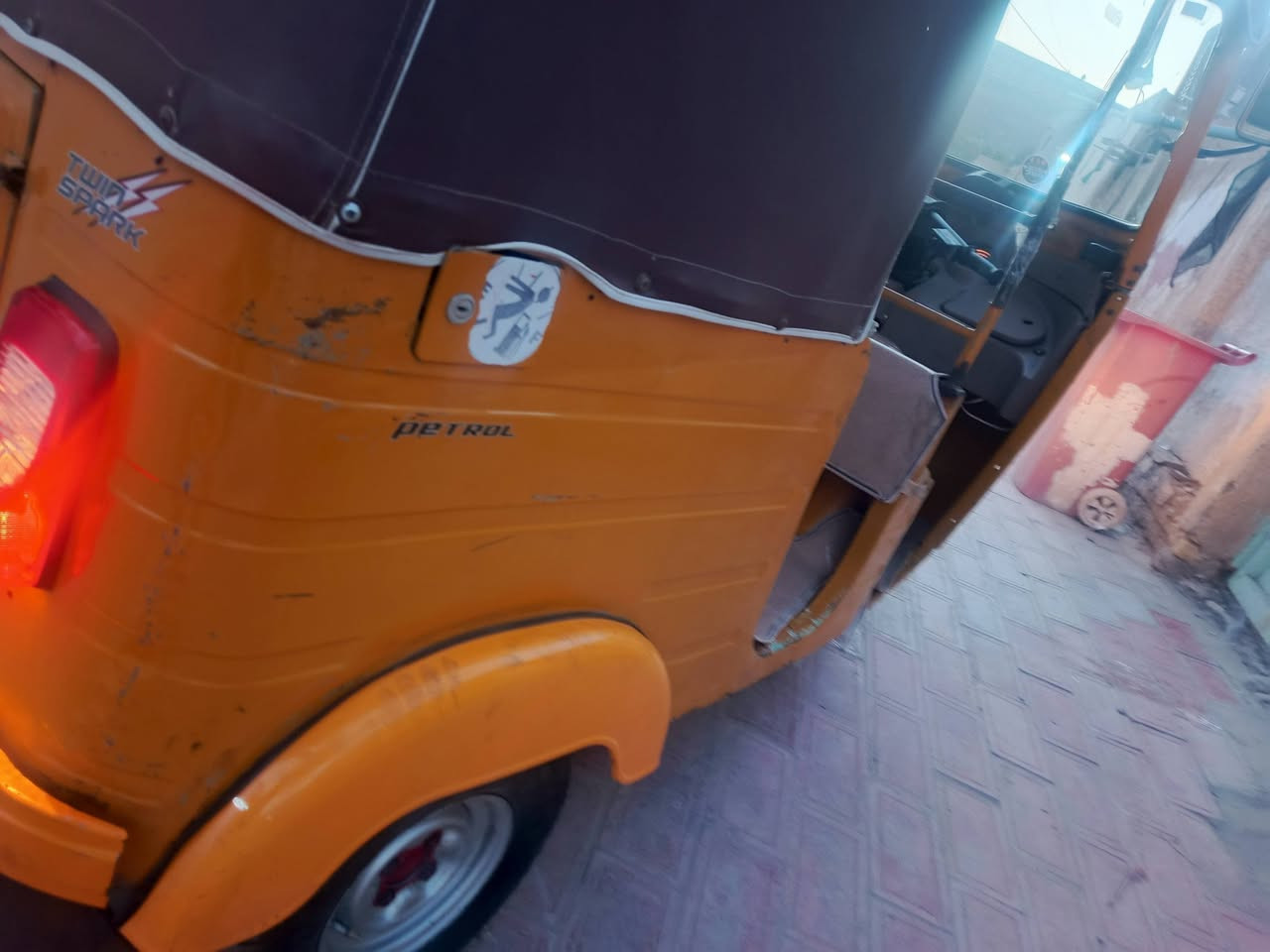 تكتك للبيع اوراق اصولي موديل 2020 تجفيت شركه ومعمره كبل للشارع مكاني طويريج ***********
