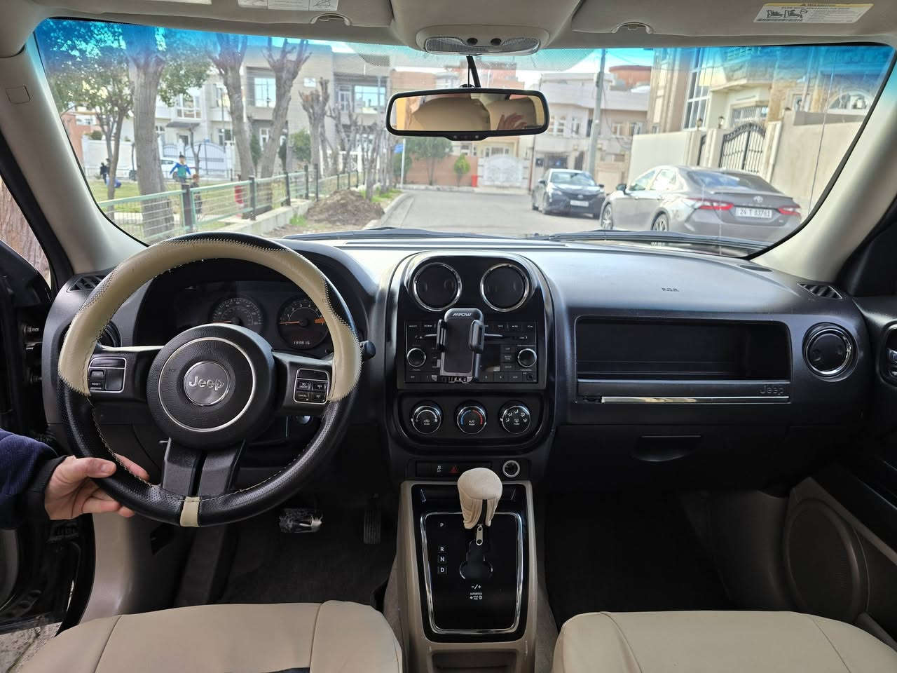 جیب پاتریوت 2016  محرک 20   کیر محرک مکفول بیە قطعتين شوية من جاملغ خلفي جهة  سايق  و بدون دواخل بدون ارباك   منفذ ابراهيم خليل  السعر 110 ورقە ***********
