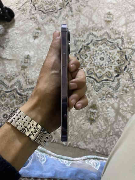 ايفون 14 برو ماكس مبدل شاشه اصليه وكامره والضهربي ضربه بس الذاكره 256 شرق اوسط بدون ملحقات المكان بغداد البنوك السعر 550 وبي مجال للتصال وتساب موجود***********
