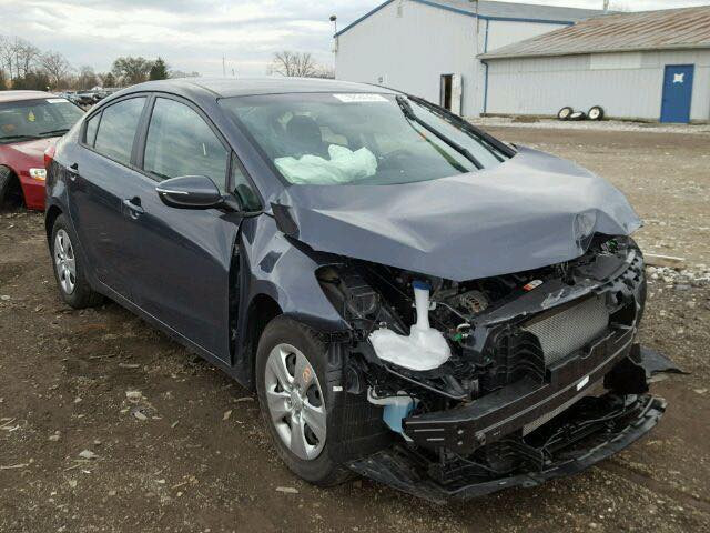 السلام عليكم فورتي موديل 2015 وارد امريكي سياره ليبر واحد ما عده بس البنيد مبدل محرك دوش 1800 صور الحادث مع منشور تخم تاير شاير بالمرايا تحكم ستيرن جيهتين دوشمه دلو جديد تبريد شغال حداديه جديده  مكاني بغداد رقم تلفون***********
