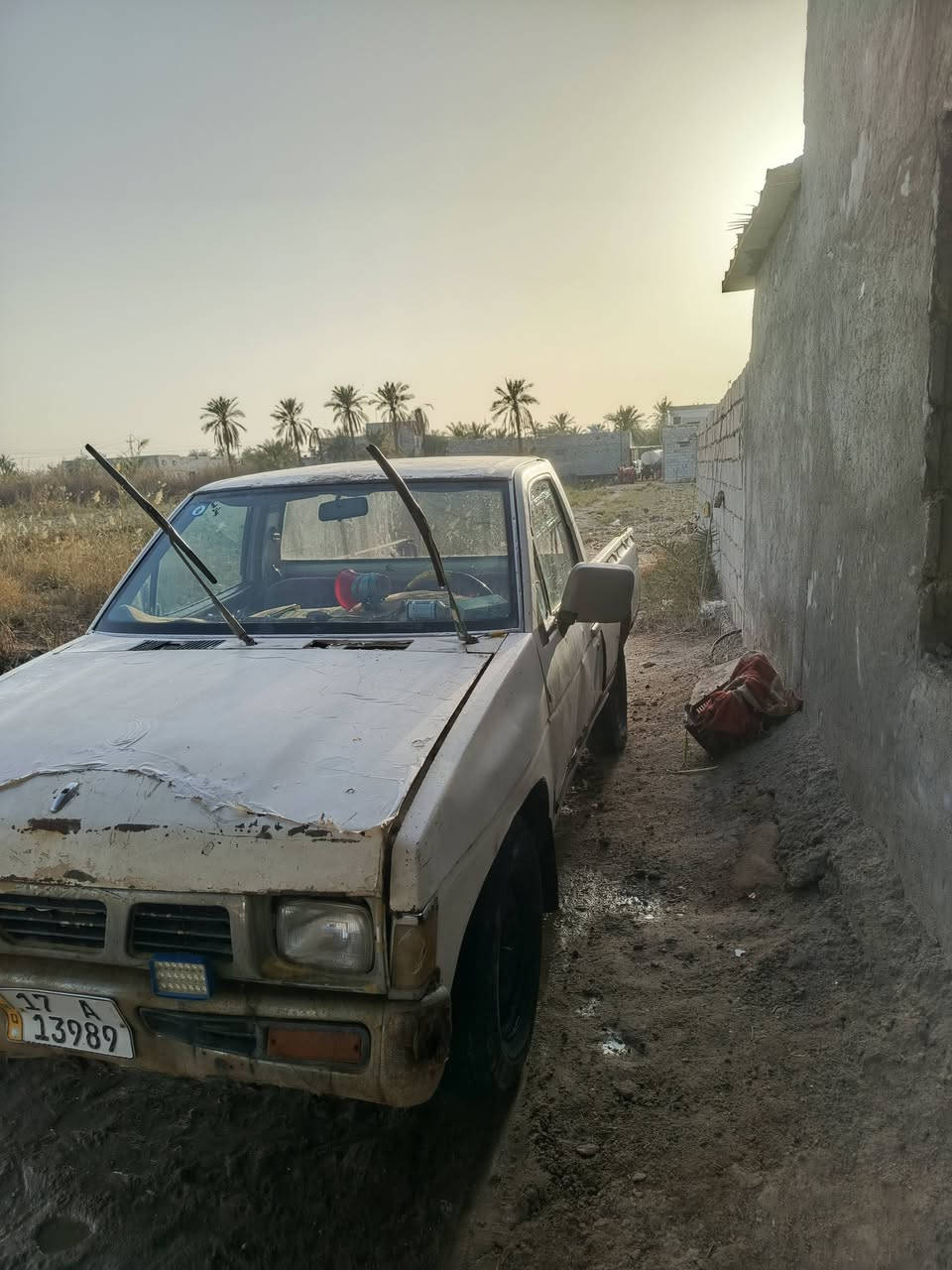 السلام عليكم سياره للبيع موديل 93 محرك جي رقم انجليزي وعنوان البصره الهارثه جميع استفسار على هذا الرقم*********** سعر 27 وبيها مجال
