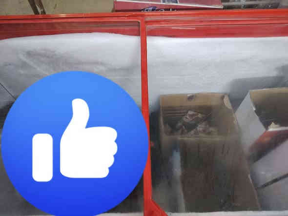 عارضة لحوم / موطة
16 قدم 
ما مصلحة 
نظافة 90% 
السعر 200
*********** واتساب
