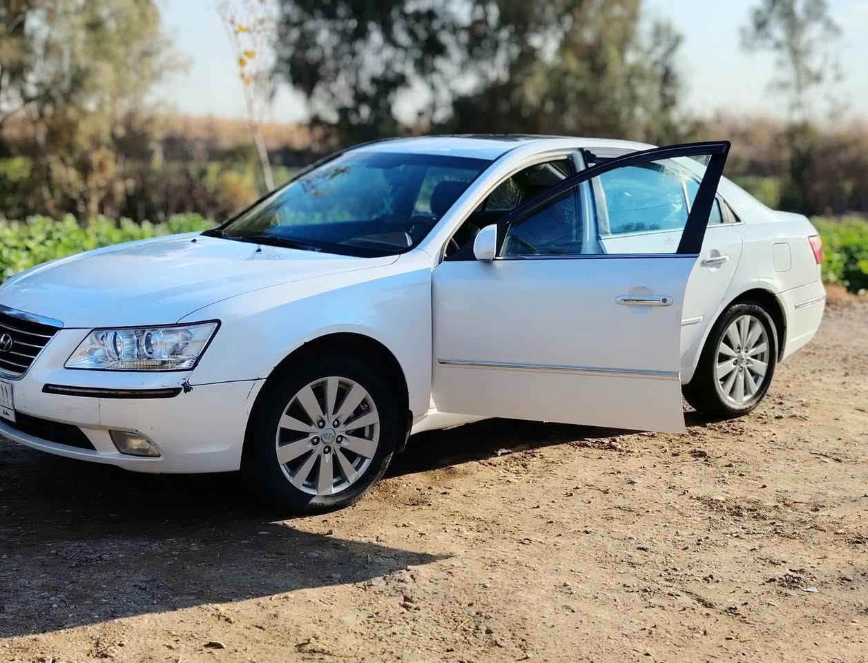 سوناتا ٢٠٠٩ كوري بغداد بإسمي جاهزه من كل شي ٢٤٠٠ بيهة اربع قطع رش بس وحده بيهة معجون سعرهة ١٠٥ وبيهة مجال كلش بسيط
***********
