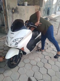 عندي فورزا 08 نضيفه جدا ماصارلي هواي من مشتريها أريدها 12 ورقه رقم اله...