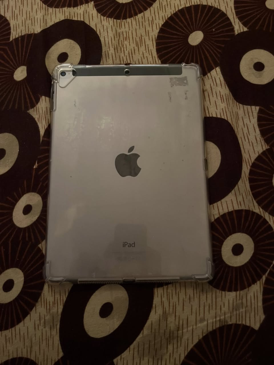 iPad Air 2
ذاكرته 64 ايباد نضافته 99‎%‎ بصمه اصبع  شغاله كامرته حلوه يحمل كل البرامج ببجي يشغل 40 فريم سعره 85 وبي مجال *********** واتساب لحد يكسر بسعر الايباد نضيف
