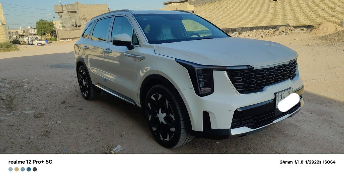 سورنتو موديل 25 
داتا شو
دبل كاميرا 
ويل 20
3 قطع تبريد
7 راكب
صندوق كهربائي 
ماشيه 7 الف فقط 
وبيه باقي المواصفات الما مذكوره
السياره مكفوله كفالة عامة 
السيارة اخت الزيرو 
بعده فابلون الشركة 
 السعر 308 وبيه مجال 
*********** 
***********
فقط اتصال نعتذر بالواتساب
