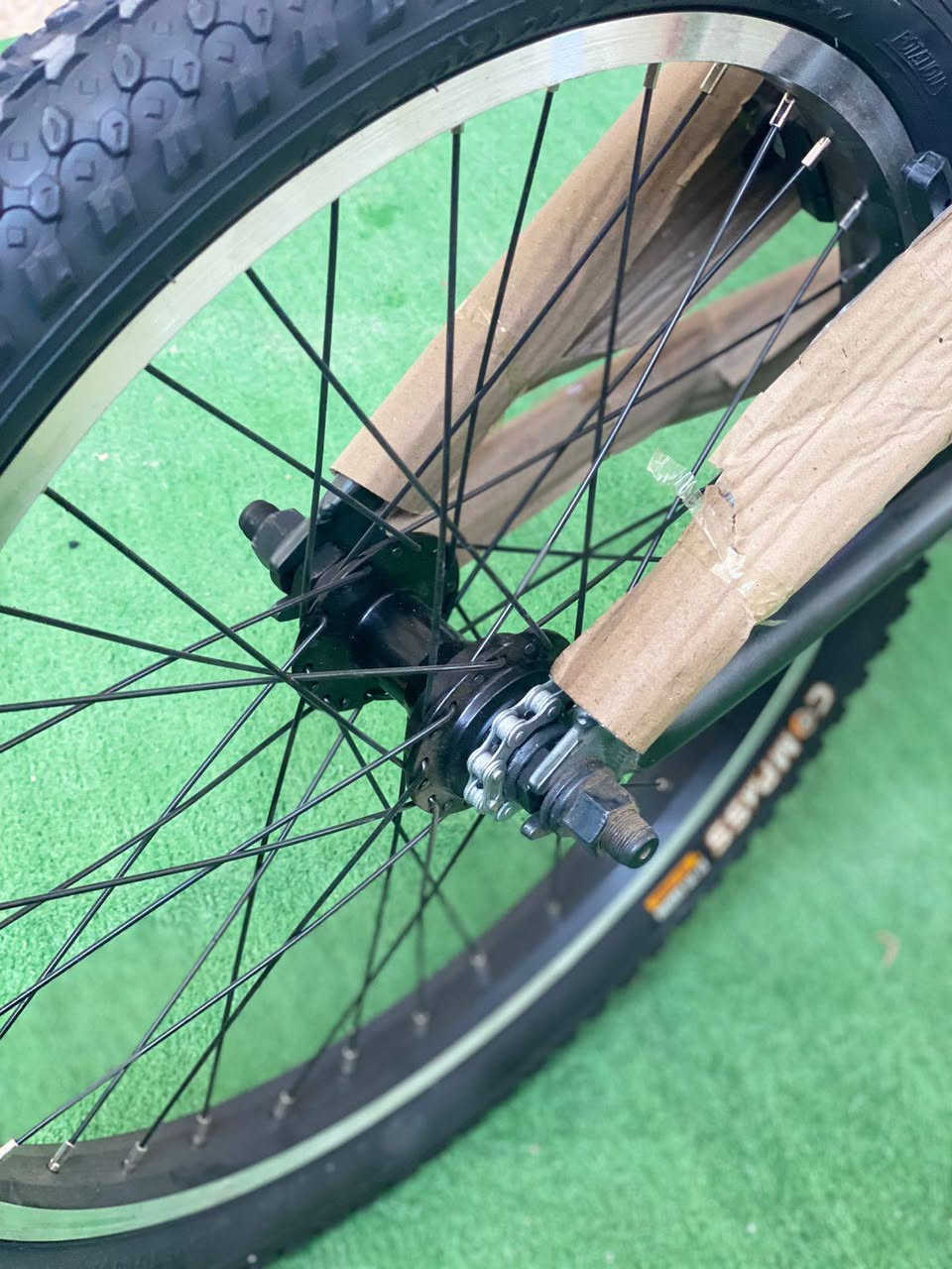 بايسكل ماركة فلاش الايطالية 🇮🇹
هيكل كامل مصنوع من الالمنيوم ( ما يزنجر )
قياس 20 & 24
بايسكل فري ستايل (مخصص للاستعراض وتحمل القفزات والحركات الصعبة )
الصينية و الرنگ بوربنگات
الوان مميزه
الاول البحري لون يعطي انطباع ب النظافه والهدوء
الثاني الزيتوني لون يعطي انطباع ب القوه الرسميه
الاسعار :
قياس 20 (الصغير) سعره 125

قياس 24 (الكبير) سعره  150

تفاصيل أكثر :+964 772 658 5554


**إذا كنت صاحب هذا الإعلان وتريد حذفه لأي سبب، رجاءا أرسل رسالة إلى الدعم الفني**